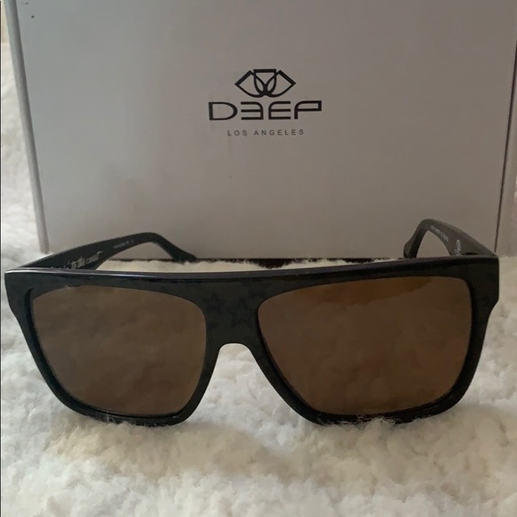 DEEP LA DPLS Sunglasses Origami Hard Protective Case Unisex sunnies - Picture 1 of 16